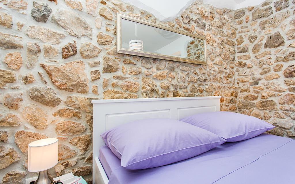 Apartman Bonaca Vrbnik Exterior foto