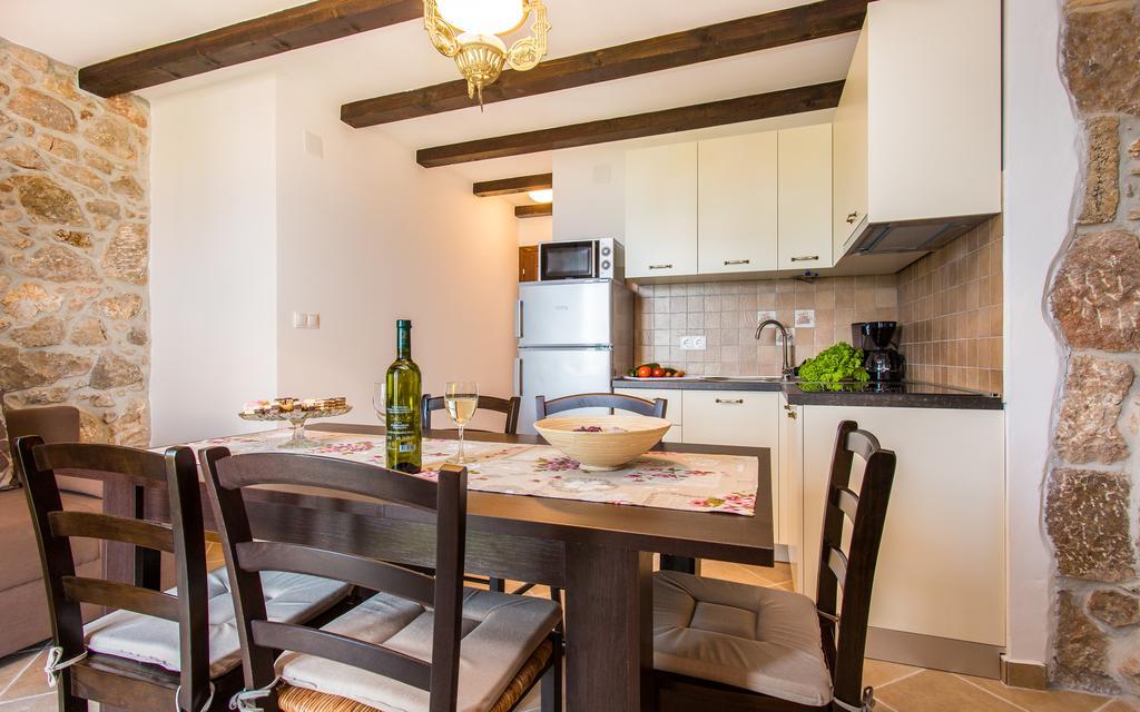Apartman Bonaca Vrbnik Exterior foto